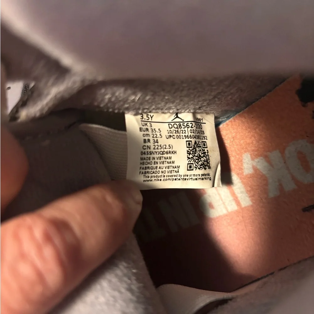 Kids Nike Air Jordan Retro 2 - Picture 10 of 11